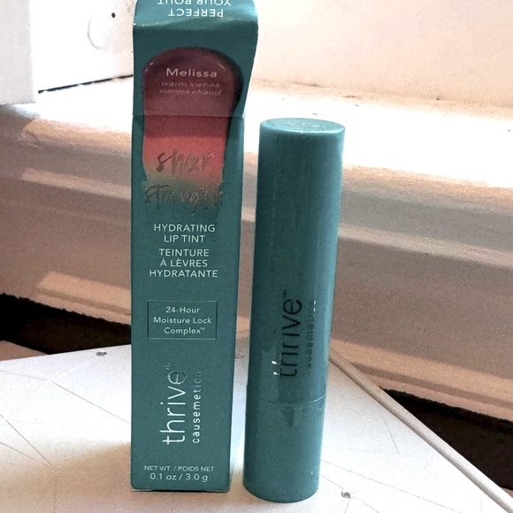 🎩 Unique Thrive Causemetics Shar Strength Hydrating Lip Tint - Color Melissa 🎩 - Picture 4 of 9